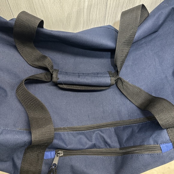 PROTEGE Unisex Gym Duffle Travel Sport 23x8x12" Adjustable Strap Pockets - Picture 5 of 8